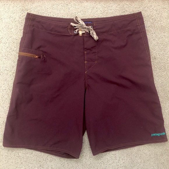 Patagonia 19' Hydropeak Boardshort 31W Plum - Picture 1 of 5